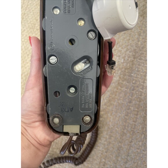 Vintage Western Electric Trimline Touch Tone  Telephone Brown Landline Phone - Picture 9 of 11